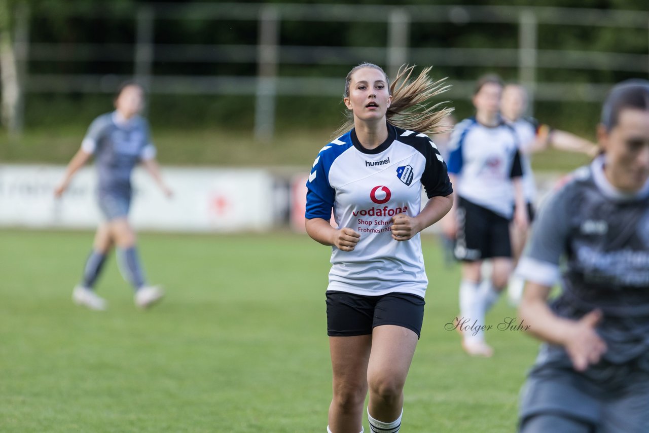 Bild 344 - Loewinnen Cup
